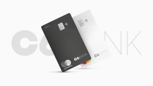 Cartões de crédito adicionais C6 Bank Standard e C6 Bank Carbon em um fundo branco.