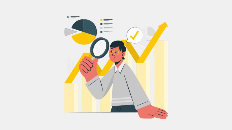 Foto animação de um homem analisando dados financeiros de um consumidor por meio do birô de crédito.