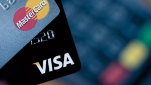 quais-as-diferencas-entre-cartao-pre-pago-e-cartao-de-credito