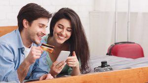 Vale a pena pagar anuidade para juntar milhas?