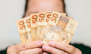 Novo Benefício: Conheça o Cartão “Mães de Goiás” de R$ 250